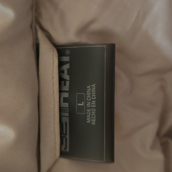 32 HEAT ~ Women's Cream Puffer Jacket - Picture 3 of 3